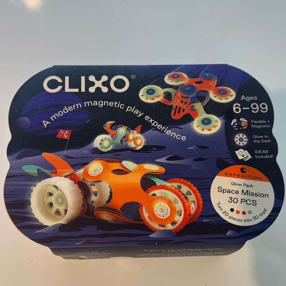 CLIXO Space Mission Glow Pack - 30 PCS - Orange and White